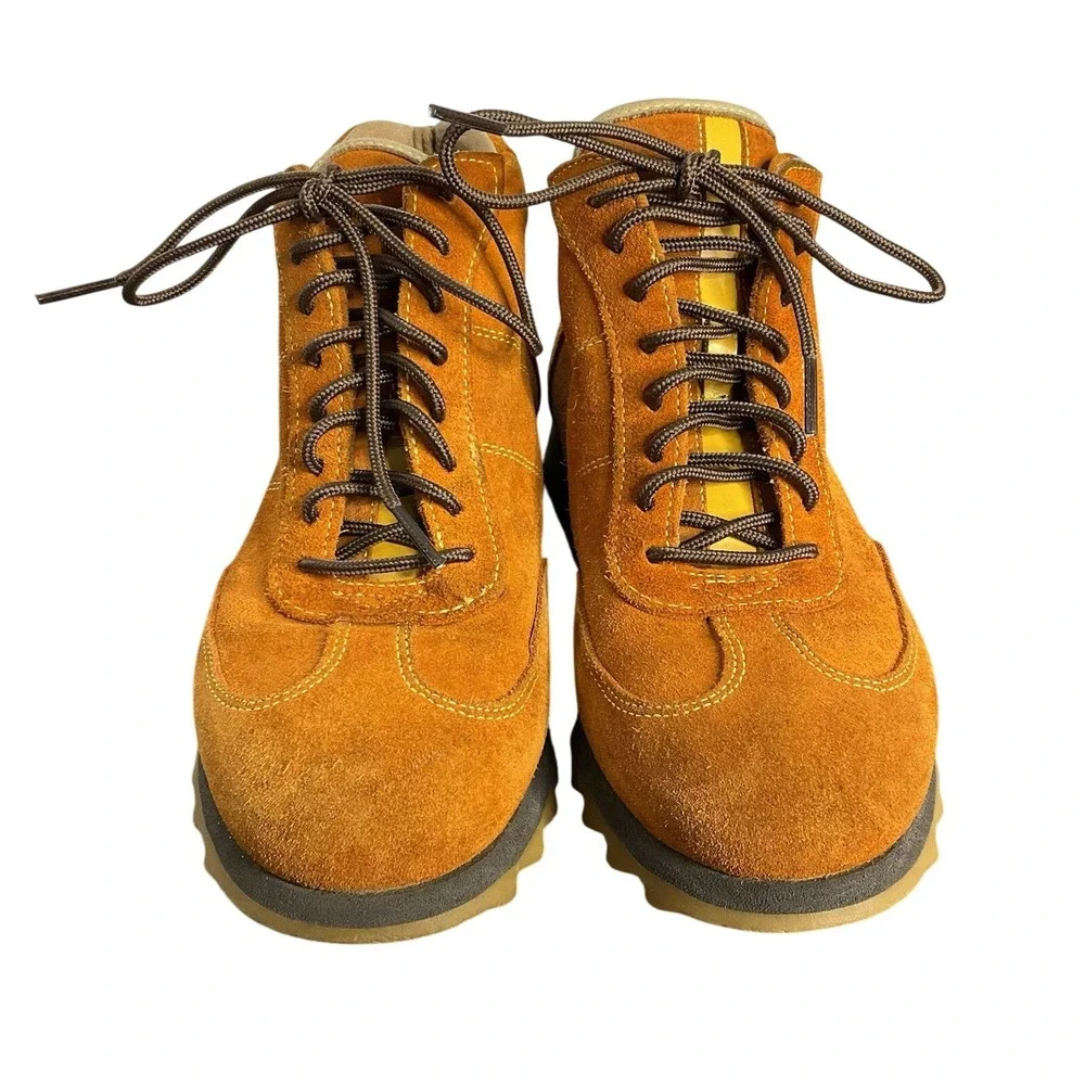 Burnt Orange Suede Lace Up Ankle Boots Shark Tooth Ripple Sole Womens‎ Size 5